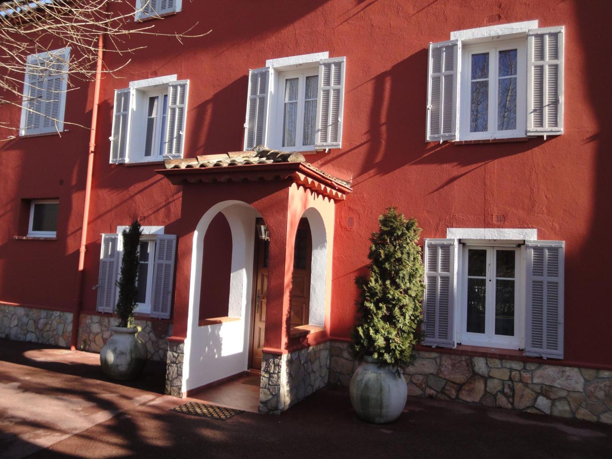 Hotel Du Bosquet Pégomas Екстериор снимка