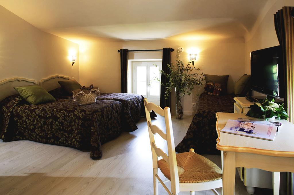 Hotel Du Bosquet Pégomas Екстериор снимка