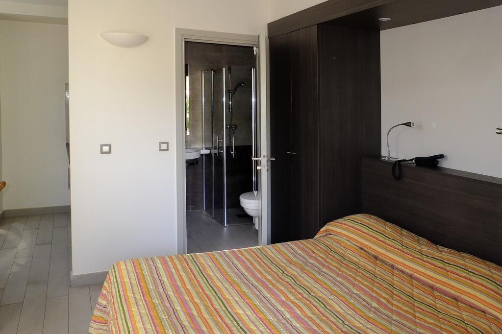 Hotel Du Bosquet Pégomas Екстериор снимка